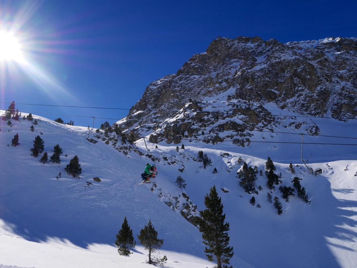 Hotel La Montagne Fleurie Bareges Bagian luar foto